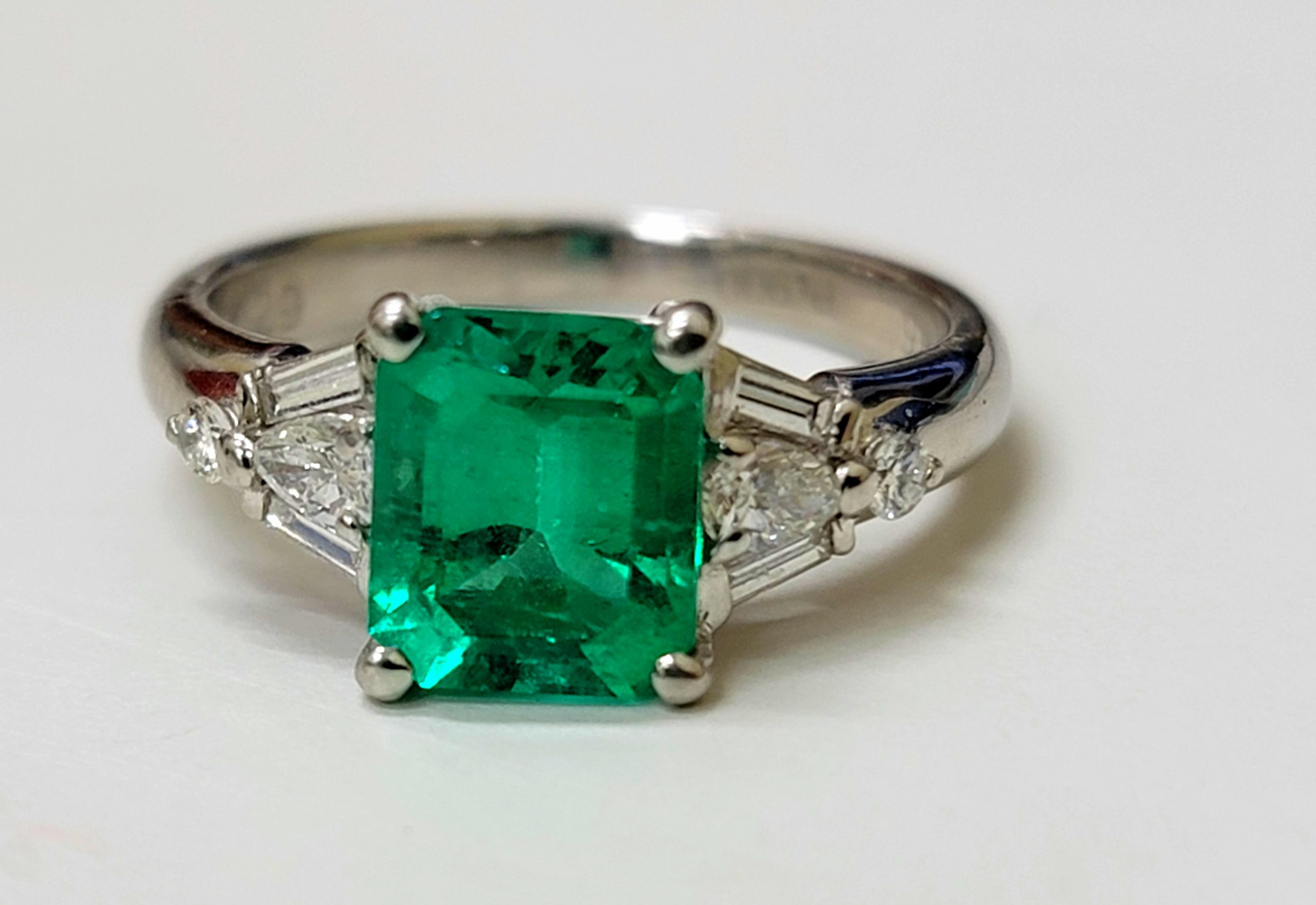 プラチナリング エメラルド