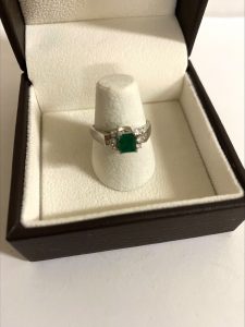 プラチナ pt900 エメラルド 指輪 貴金属