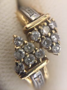 朝倉市の皆様、ダイヤなら大吉アクロスモール春日店へ高価買取φ(゜▽゜*)♪