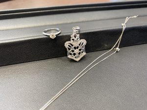 香川県綾歌郡宇多津町でダイヤモンド/宝石/アクセサリーのお買取なら「買取専門店 大吉イオンタウン宇多津店」にお任せください!