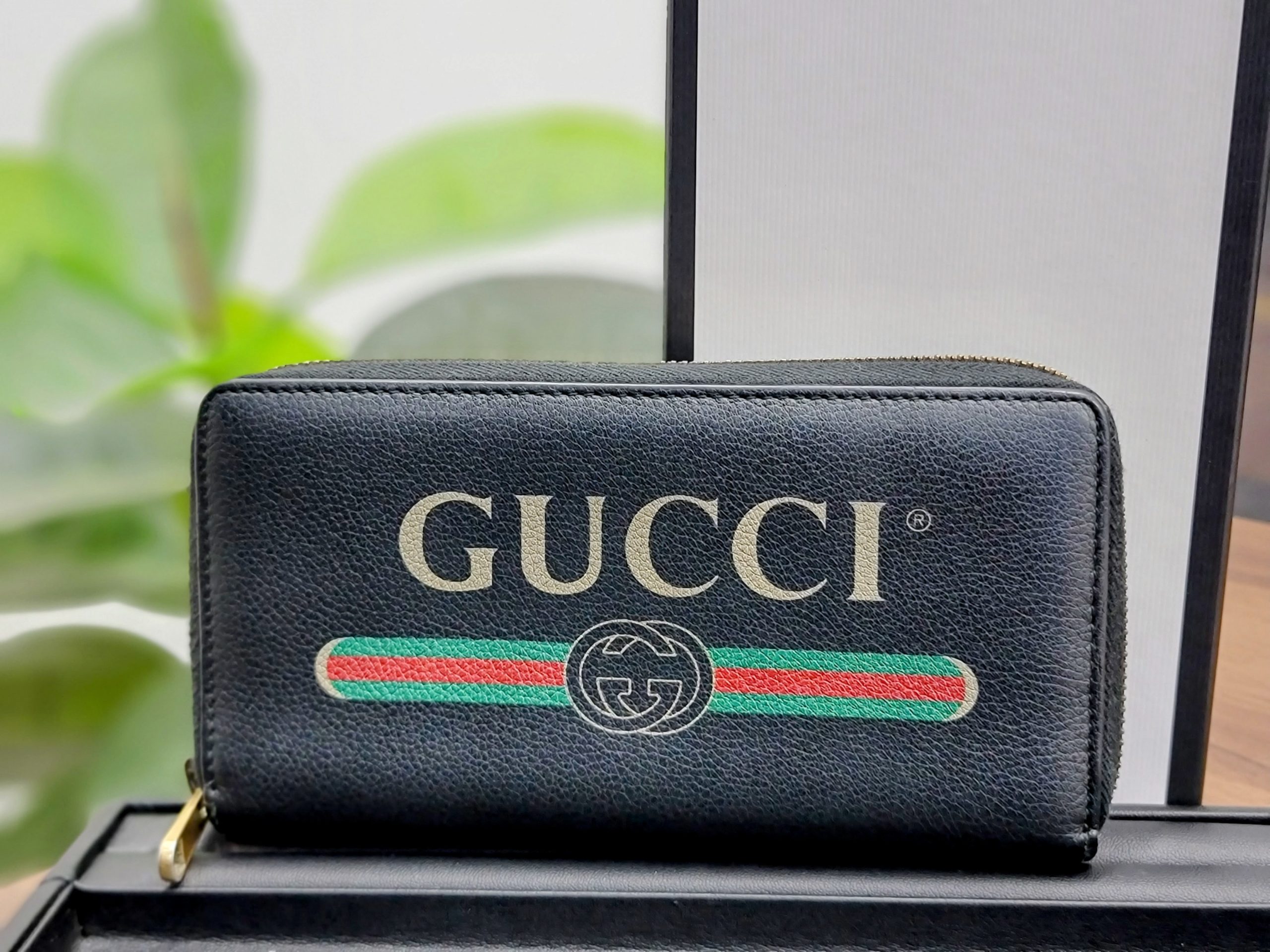 GUCCI(グッチ)ラウンドファスナー長財布
