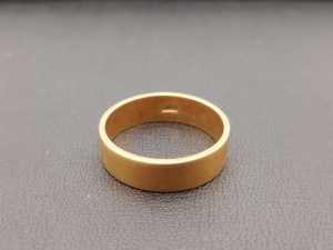 K18のゴールドリング