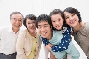 仲が良い三世代家族