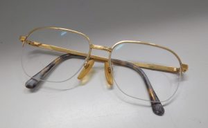 金の眼鏡をお買取り致しました♪大吉ミレニア岩出店です!金の眼鏡をお買取り致しました♪大吉ミレニア岩出店です!