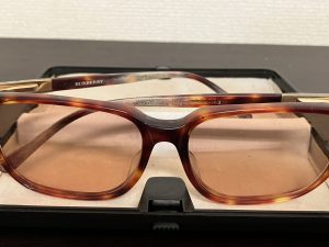春日市の皆様、バーバリーの古い眼鏡も買取できます!大吉アクロスモール春日店!!