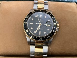 朝倉市の皆様、ROLEXの買取は大吉アクロスモール春日店へ!業界NO.1の高額査定に挑戦中!