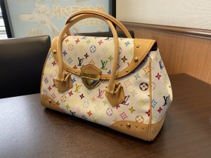 香川県綾歌郡宇多津町でブランドバッグ・時計・ジュエリーの高価買取なら買取価格支持率No.1の『大吉イオンタウン宇多津店』へ