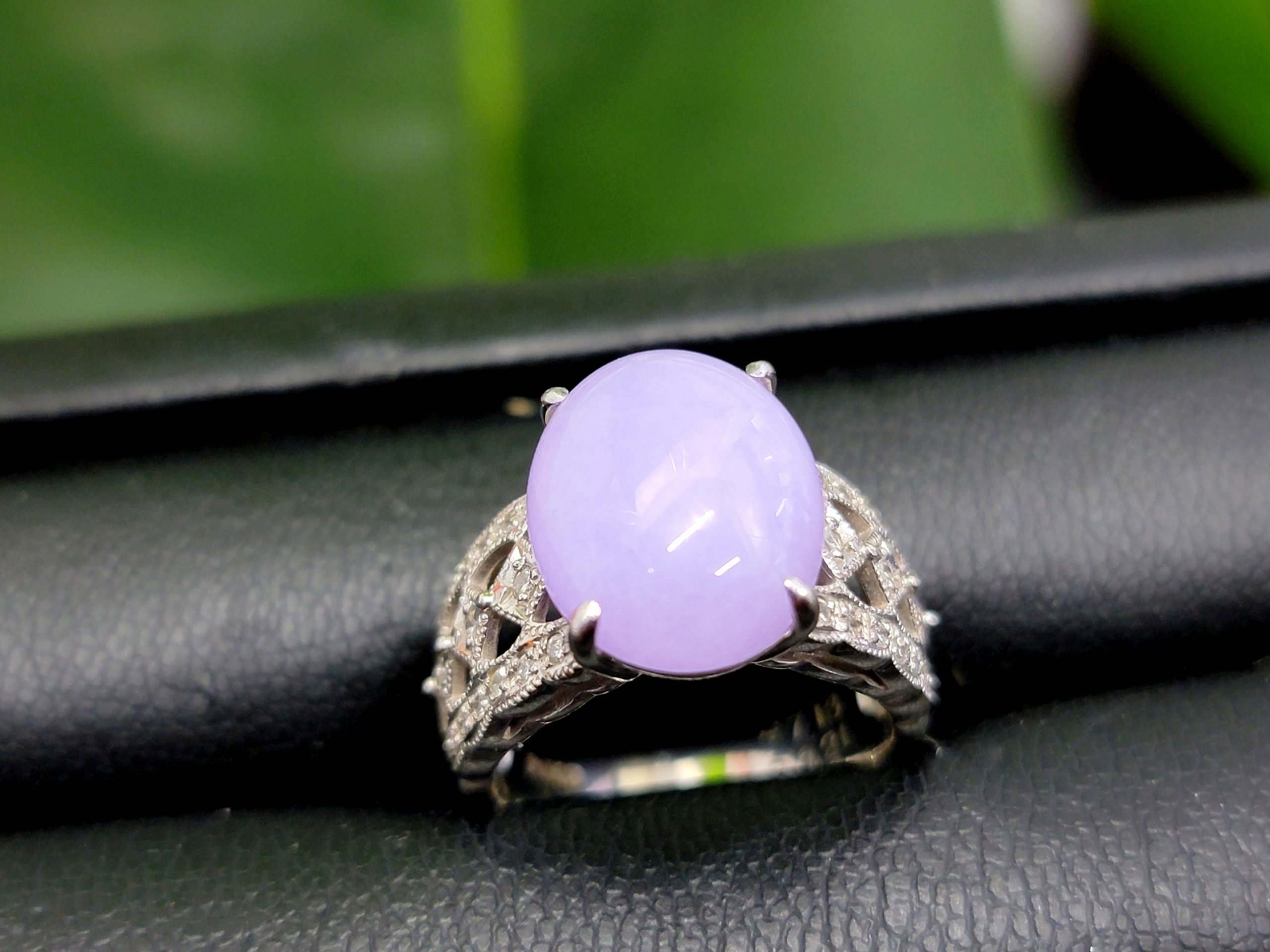 ラベンダー翡翠の指輪