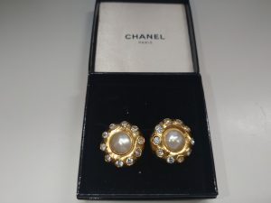 シャネルのイヤリングをお買取り致しました♪大吉ミレニア岩出店です!シャネルのイヤリングをお買取り致しました♪大吉ミレニア岩出店です!