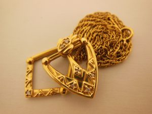 金のネックレスを買取り致しました♪大吉松江店