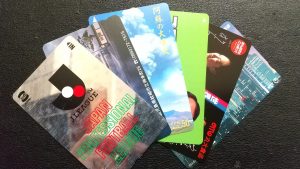 春日市の皆様、テレホンカードの買取りは大吉アクロスも―春日店へお任せください！