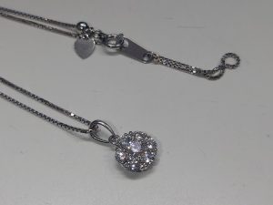 ダイヤモンドのネックレスをお買取り致しました♪大吉ミレニア岩出店です!ダイヤモンドのネックレスをお買取り致しました♪大吉ミレニア岩出店です!