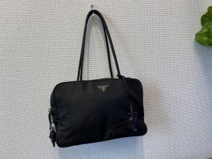 香川県綾歌郡宇多津町でブランド品バック・時計・小物類の買取なら「買取専門店 大吉イオンタウン宇多津店」にお任せください!