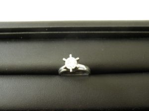 ダイヤモンド、ダイヤを買取専門店大吉JR八尾店でお買取。八尾市、JR八尾駅。リサイクルしましょう。