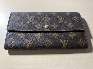 ルイヴィトン モノグラム ポルトフォイユサラ