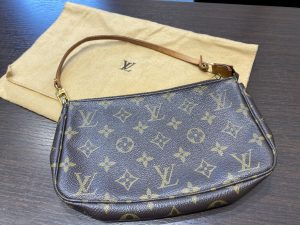 香川県綾歌郡宇多津町でブランド品バック・時計・小物類の買取なら「買取専門店 大吉イオンタウン宇多津店」にお任せください!