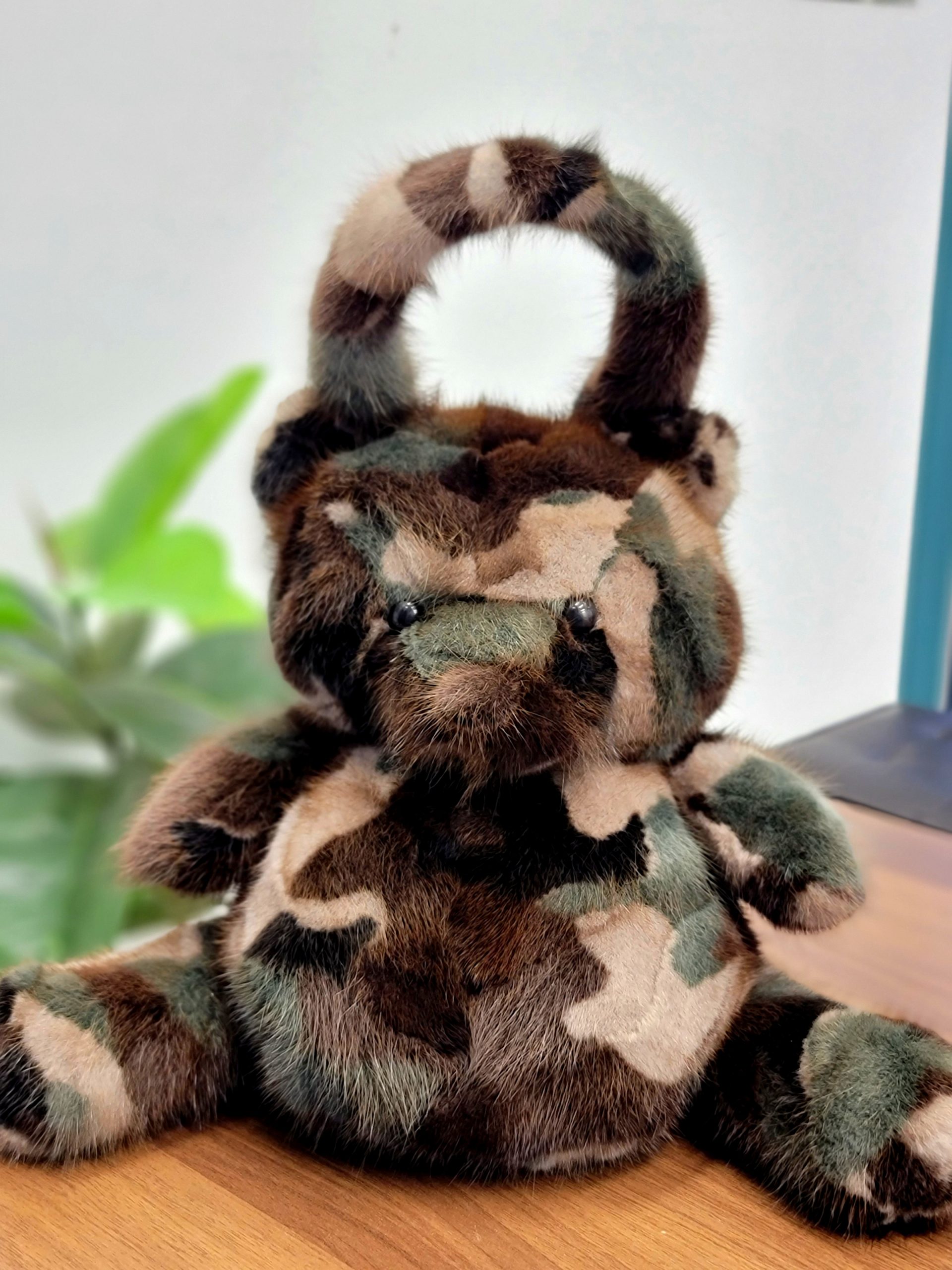 ミンクのテディベアバッグ