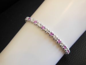 ブレスレットをお買取りいたしました♪大吉松江店