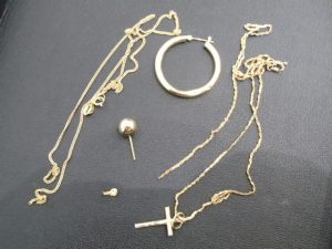 片方しかないピアス、切れたネックレスをお買取!貴金属を売るなら大吉ゆめタウン八代店へ!