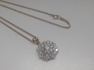ダイヤモンドのネックレスをお買取り致しました♪大吉ミレニア岩出店です!ダイヤモンドのネックレスをお買取り致しました♪大吉ミレニア岩出店です!