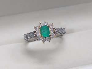 エメラルドのリングをお買取り致しました♪大吉ミレニア岩出店です！エメラルドのリングをお買取り致しました♪大吉ミレニア岩出店です！