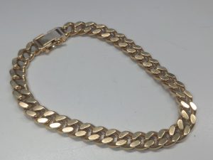 18金のブレスレットをお買取り致しました♪大吉ミレニア岩出店です!18金のブレスレットをお買取り致しました♪大吉ミレニア岩出店です!