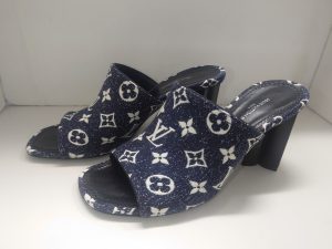 ルイヴィトンのミュールをお買取り致しました♪大吉ミレニア岩出店です!ルイヴィトンのミュールをお買取り致しました♪大吉ミレニア岩出店です!