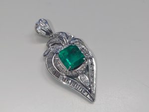 エメラルドをお買取り致しました♪大吉ミレニア岩出店です!エメラルドをお買取り致しました♪大吉ミレニア岩出店です!