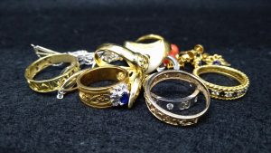 小さなアクセサリー💍も大吉米子店へ