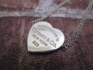 当店ではシルバーアクセサリーや壊れたアクセサリーもお買取りできます☆彡