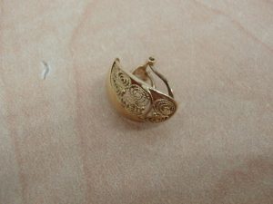 片方しかなくなったK18 イヤリングをお買取です♪身に付けなくなった貴金属を売るなら大吉ゆめタウン八代店へ!