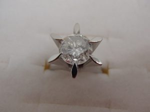 2ct超えのダイヤモンドをお買取いたしました♪宝石類を売るなら大吉ゆめタウン八代店へ!