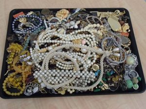 メッキアクセサリーもお買取いたします♪身に付けなくなったアクセサリーを売るなら大吉ゆめタウン八代店へ!