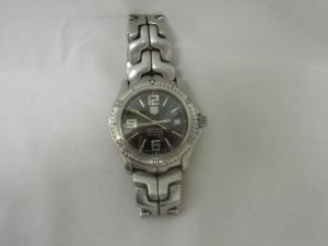 買取専門店大吉八尾店へタグホイヤーをお持ち下さい。平野、柏原、東大阪、志紀、若江岩田、布施、藤井寺。JR駅すぐ。