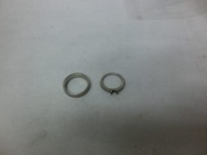 買取専門店大吉八尾へ貴金属をお持ち頂きました。志紀、柏原、平野、布施、東大阪。JR駅近。