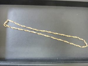 買取専門店大吉八尾へ貴金属をお持ちください。志紀、柏原、平野、布施、瓢箪山、東大阪。JR駅近。