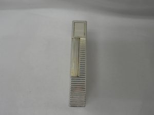 買取専門店大吉八尾店にデュポンのライターをお持ち下さい。平野、柏原、志紀、布施、東大阪、瓢箪山。JR。