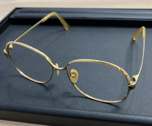 金縁眼鏡