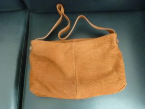 買取専門店大吉八尾店にロエベをお持ち頂きました。志紀、恩智、志紀、東大阪、瓢箪山、若江岩田、布施、八尾。