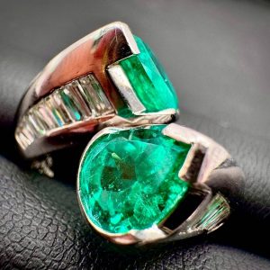 Pt900 エメラルド ダイヤ リング