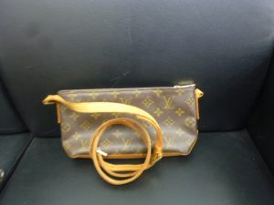 買取専門店大吉八尾店にルイヴィトンをお持ちください。平野、志紀、東大阪、若江岩田、柏原。JR駅。