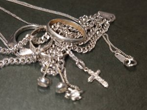 プラチナのアクセサリーをお買取り致しました♪大吉ミレニア岩出店です！プラチナのアクセサリーをお買取り致しました♪大吉ミレニア岩出店です！