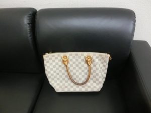 買取専門店大吉八尾店にルイヴィトンをお持ちいただきました。平野、志紀、東大阪、若江岩田、柏原、瓢箪山、布施。