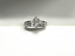 ダイヤのリングをお買取り致しました♪大吉ミレニア岩出店です!ダイヤのリングをお買取り致しました♪大吉ミレニア岩出店です!