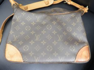 買取専門店大吉八尾店にルイヴィトンをお持ちください。平野、志紀、東大阪、若江岩田、柏原、瓢箪山、布施、JR駅。