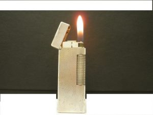 買取専門店大吉八尾店にダンヒルをお持ちください。平野、柏原、志紀、布施、東大阪、若江岩田、瓢箪山、JR駅。