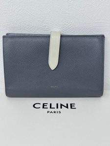 セリーヌ ラージストラップウォレット