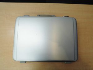 アタッシュケース
