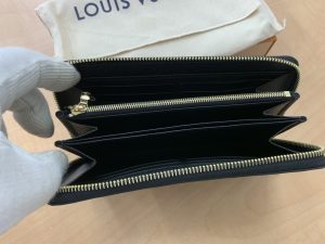 ルイ・ヴィトン ジッピー・ウォレット M68755 未使用品の内部画像