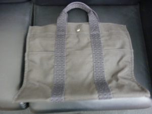 買取専門店大吉八尾店にエルメスをお持ちください。平野、柏原、東大阪、若江岩田、藤井寺、布施、志紀、加美。JR駅。